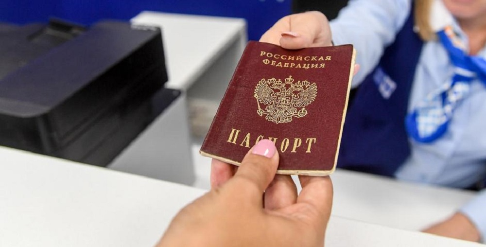 BE nen presion, vendet anetare kerkojne ndalimin e turisteve ruse ne Europe